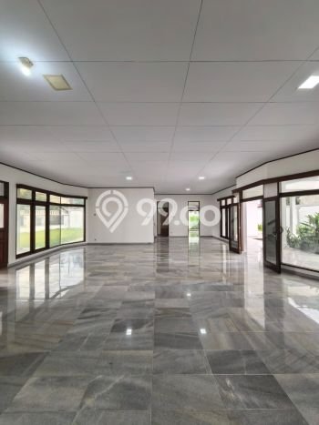 Sewa Rumah Harga Terjangkau di Kemang Jakarta Selatan Punya 6 Kamar Tidur Sewa Rumah Harga Terjangkau di Kemang Jakarta Selatan Punya 6 Kamar Tidur