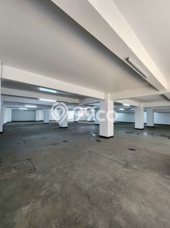 Unit Komersial Dijual di Jakarta Timur LT 600m2 & LB 1200m2 Unit Komersial Dijual di Jakarta Timur LT 600m2 & LB 1200m2
