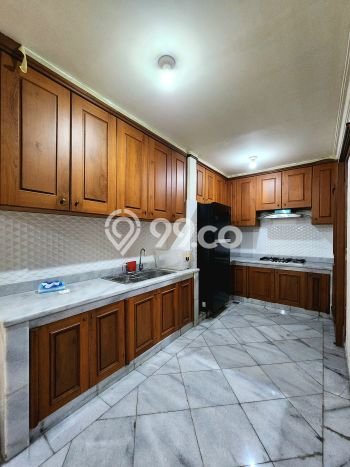 Disewakan Rumah Strategis di Pondok Indah LT 820m2 / LB 650m2 Siap Huni Disewakan Rumah Strategis di Pondok Indah LT 820m2 / LB 650m2 Siap Huni