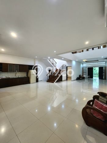 Sewa Rumah Nyaman di Kebayoran Baru Siap Pakai dan Kondisi Bagus Sewa Rumah Nyaman di Kebayoran Baru Siap Pakai dan Kondisi Bagus