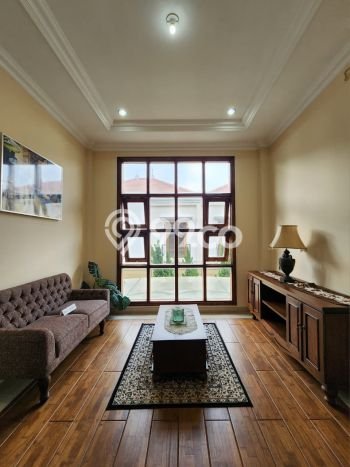 Rumah Mewah Akses Strategis di Jakarta Selatan Full Furnished Rumah Mewah Akses Strategis di Jakarta Selatan Full Furnished