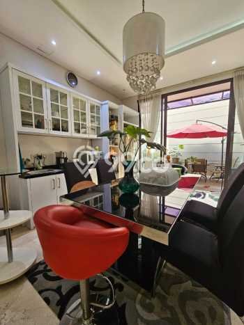 Rumah Elit Modern Siap Huni di Pondok Pinang Jakarta Selatan Rumah Elit Modern Siap Huni di Pondok Pinang Jakarta Selatan