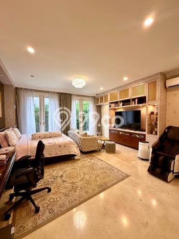 For Sale! Luxury House LT 792m2 Desain Elegan di Pondok Indah For Sale! Luxury House LT 792m2 Desain Elegan di Pondok Indah