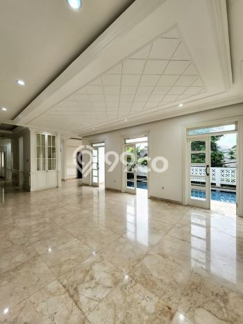 Hunian Mewah LB 390m2 Siap Pakai Desain Elegan di Ampera, Jakarta Selatan Hunian Mewah LB 390m2 Siap Pakai Desain Elegan di Ampera, Jakarta Selatan
