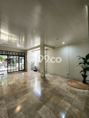 Rumah sewa siap pakai 3 KT di Pondok Indah, Jakarta Selatan Rumah sewa siap pakai 3 KT di Pondok Indah, Jakarta Selatan