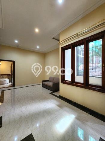 Siap Huni Hunian Elit 4 Kamar di Kebayoran Baru Dekat ke Mana Saja Siap Huni Hunian Elit 4 Kamar di Kebayoran Baru Dekat ke Mana Saja