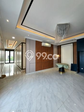 Ready to Use! Premium House LT 200m2 Desain Modern di Pondok Indah Ready to Use! Premium House LT 200m2 Desain Modern di Pondok Indah