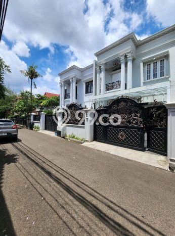 For Sale Rumah Elit Exclusive di Jagakarsa, Jakarta Selatan For Sale Rumah Elit Exclusive di Jagakarsa, Jakarta Selatan