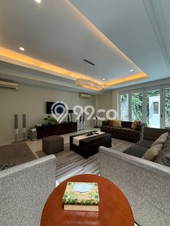 Rumah Mewah Siap Huni LT 271m2 di Kebayoran Baru, Jakarta Selatan Rumah Mewah Siap Huni LT 271m2 di Kebayoran Baru, Jakarta Selatan