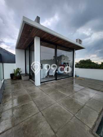 Rumah Elit LB 220m2 Siap Pakai Desain Elegan di Veteran, Jakarta Selatan Rumah Elit LB 220m2 Siap Pakai Desain Elegan di Veteran, Jakarta Selatan