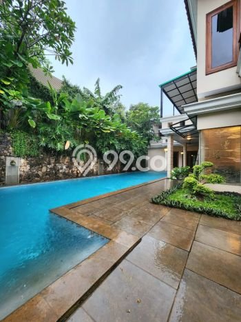 Hunian Ideal dengan LT 1300m2 & LB 1000m2 Disewakan di Lebak Bulus Hunian Ideal dengan LT 1300m2 & LB 1000m2 Disewakan di Lebak Bulus