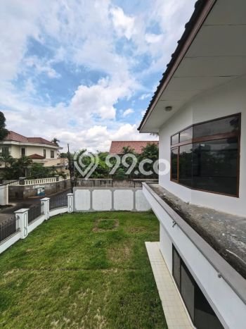 Sewa Rumah Harga Terjangkau di Kemang Jakarta Selatan Punya 6 Kamar Tidur Sewa Rumah Harga Terjangkau di Kemang Jakarta Selatan Punya 6 Kamar Tidur