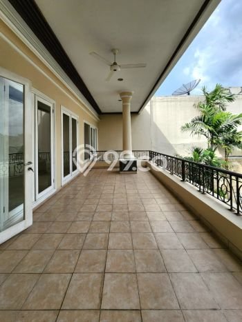 Hunian Elit LB 600m2 Siap Pakai Desain Elegan di Pondok Indah, Jakarta Selatan Hunian Elit LB 600m2 Siap Pakai Desain Elegan di Pondok Indah, Jakarta Selatan