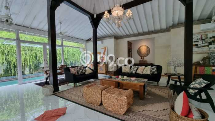 Rumah Eksklusif di Jimbaran, Badung, LT 423m² LB 500m² Rumah Eksklusif di Jimbaran, Badung, LT 423m² LB 500m²