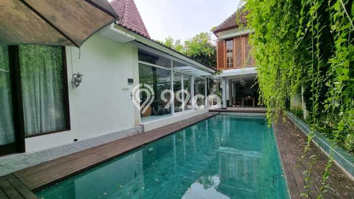 Rumah Eksklusif di Jimbaran, Badung, LT 423m² LB 500m² Rumah Eksklusif di Jimbaran, Badung, LT 423m² LB 500m²
