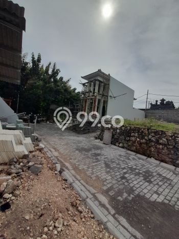 FOR SALE! Vila Kawasan , Area 200m2m², Lokasi Strategis FOR SALE! Vila Kawasan , Area 200m2m², Lokasi Strategis