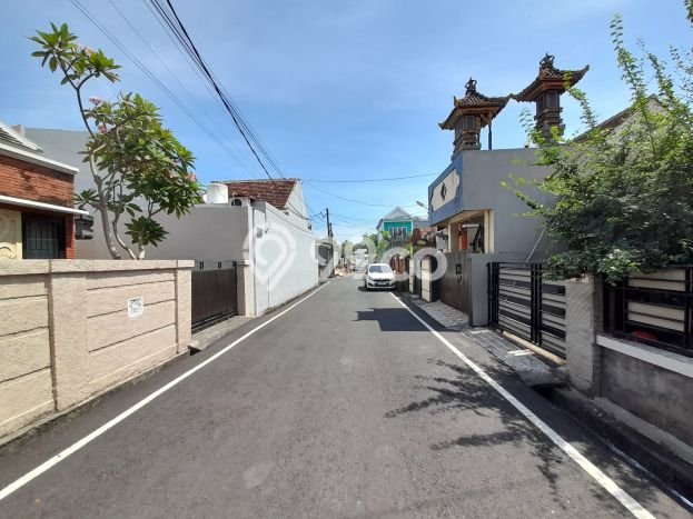 HUNIAN EKSKLUSIF! Rumah di Ungasan, 2 KT, Konsep Minimalis, Luas 120m2m² Bangunan 180m2m² HUNIAN EKSKLUSIF! Rumah di Ungasan, 2 KT, Konsep Minimalis, Luas 120m2m² Bangunan 180m2m²
