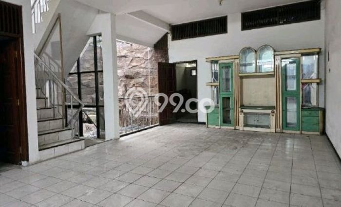 Ruko Lokasi Bisnis Kawasan Majapahit, Luas 375m², Akses Utama Ruko Lokasi Bisnis Kawasan Majapahit, Luas 375m², Akses Utama
