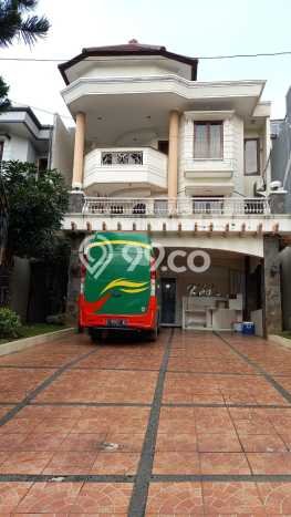 Rumah Strategis dengan Luas Bangunan 600m2m² di Kawasan Banyumanik, Semarang Rumah Strategis dengan Luas Bangunan 600m2m² di Kawasan Banyumanik, Semarang