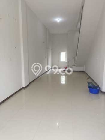 LOKASI STRATEGIS! Ruko Kawasan Semarang Barat, Luas 195m², Area Ramai, Siap Operasional LOKASI STRATEGIS! Ruko Kawasan Semarang Barat, Luas 195m², Area Ramai, Siap Operasional
