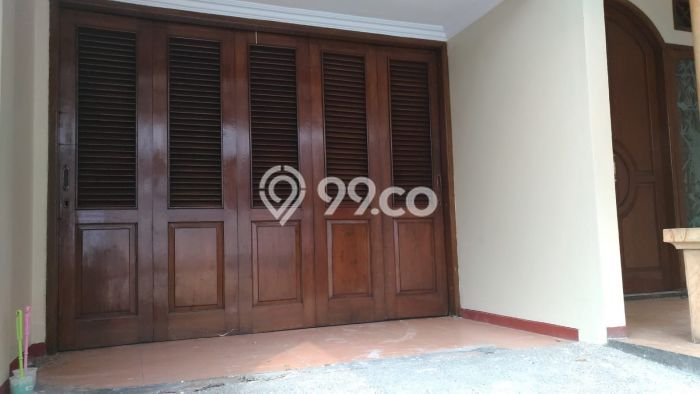 Rumah Berkualitas Jomblang, Semarang, Luas 185m² Bangunan 325m² Rumah Berkualitas Jomblang, Semarang, Luas 185m² Bangunan 325m²