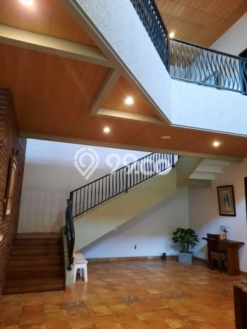Rumah Asri area , Semarang, LT 605m2m² Bangunan 400m2m² Rumah Asri area , Semarang, LT 605m2m² Bangunan 400m2m²