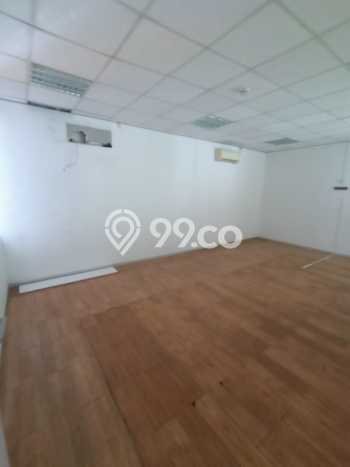 Disewakan Kantor Kawasan Pandanaran, Luas 1000m², Kawasan Berkembang Disewakan Kantor Kawasan Pandanaran, Luas 1000m², Kawasan Berkembang