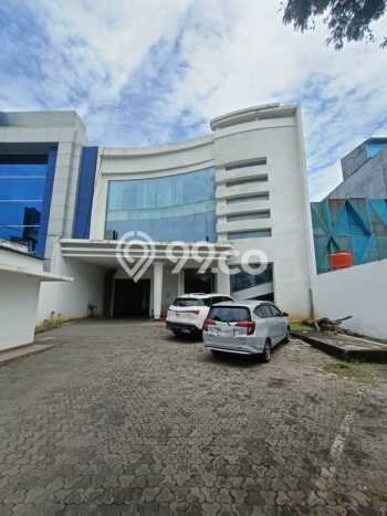 Disewakan Kantor Kawasan Pandanaran, Luas 1000m², Kawasan Berkembang Disewakan Kantor Kawasan Pandanaran, Luas 1000m², Kawasan Berkembang