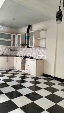 Rumah di Graha Padma, 1 KM, Lingkungan Strategis, Luas 150m² Bangunan 105m² Rumah di Graha Padma, 1 KM, Lingkungan Strategis, Luas 150m² Bangunan 105m²