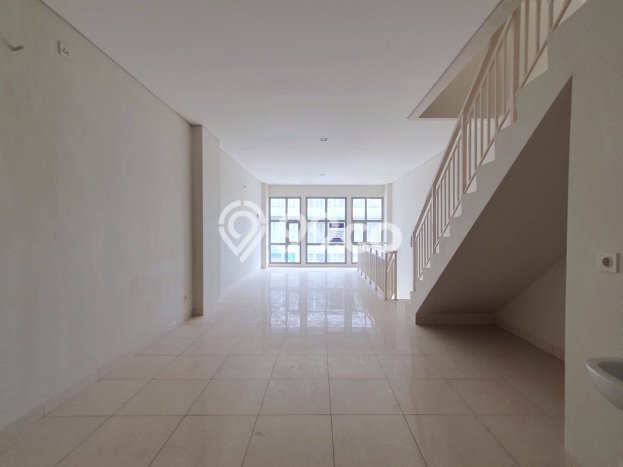Untuk Dijual! Ruko di BSD City Tangerang LT 63m2 / LB 165m2 Kawasan Bisnis Untuk Dijual! Ruko di BSD City Tangerang LT 63m2 / LB 165m2 Kawasan Bisnis