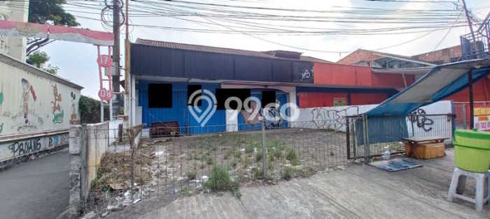 Ruko Dijual di Serpong Tangerang Selatan dengan Luas Bangunan 450m2 Ruko Dijual di Serpong Tangerang Selatan dengan Luas Bangunan 450m2