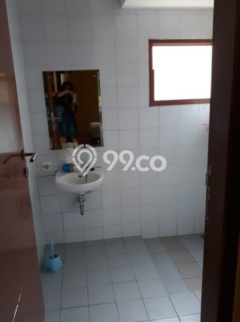 Hunian Nyaman Asri 3 KT Siap Pakai di BSD City Tangerang Hunian Nyaman Asri 3 KT Siap Pakai di BSD City Tangerang