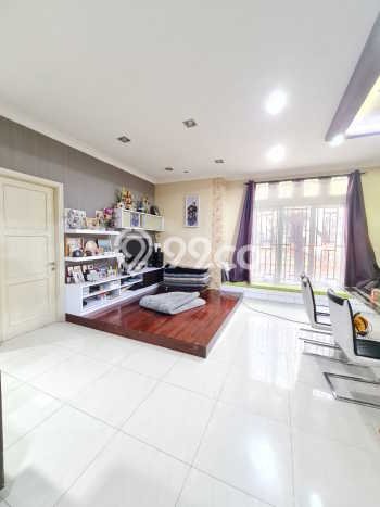 Rumah Elit LB 235m2 Siap Huni Desain Elegan di Summarecon Serpong, Tangerang Rumah Elit LB 235m2 Siap Huni Desain Elegan di Summarecon Serpong, Tangerang