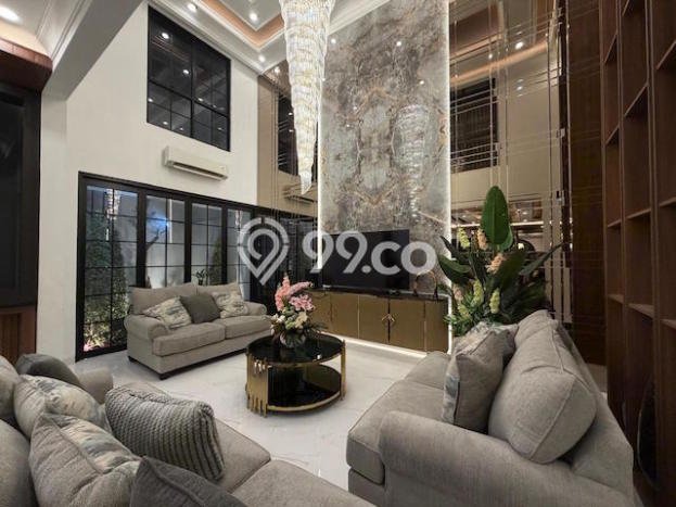 Rumah Elit LB 297m2 Siap Pakai Desain Elegan di BSD City, Tangerang Rumah Elit LB 297m2 Siap Pakai Desain Elegan di BSD City, Tangerang