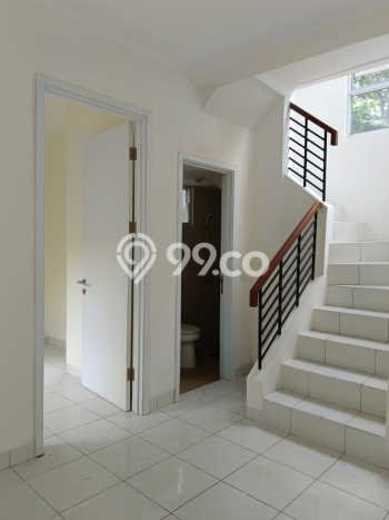 For Sale Hunian Rumah Terawat 3 KT di BSD City, Tangerang For Sale Hunian Rumah Terawat 3 KT di BSD City, Tangerang