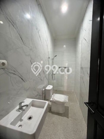 Rumah Elit Modern Tanpa Renovasi di BSD City Tangerang Rumah Elit Modern Tanpa Renovasi di BSD City Tangerang