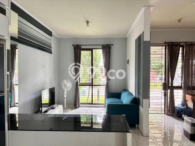 Rumah Modern 4 KT di BSD City Tangerang Semi Furnished Rumah Modern 4 KT di BSD City Tangerang Semi Furnished