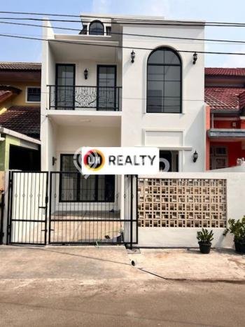 Rumah LT 90m² / LB 110m² Lokasi Strategis di BSD, Tangerang Rumah LT 90m² / LB 110m² Lokasi Strategis di BSD, Tangerang