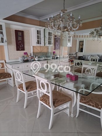 FOR SALE Hunian Apartemen High-Class di Taman Anggrek dengan 3 Kamar Tidur & Luas 146m2 FOR SALE Hunian Apartemen High-Class di Taman Anggrek dengan 3 Kamar Tidur & Luas 146m2