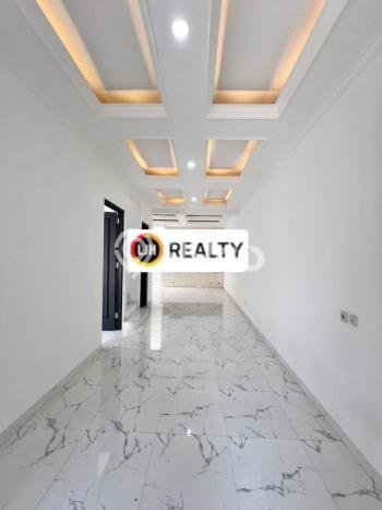 Rumah LT 90m² / LB 110m² Lokasi Strategis di BSD, Tangerang Rumah LT 90m² / LB 110m² Lokasi Strategis di BSD, Tangerang
