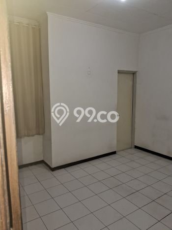 Disewakan Rumah Murah di Gading Serpong Tangerang dengan 4 Kamar Tidur Disewakan Rumah Murah di Gading Serpong Tangerang dengan 4 Kamar Tidur