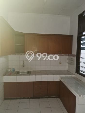 Disewakan Rumah Murah di Gading Serpong Tangerang dengan 4 Kamar Tidur Disewakan Rumah Murah di Gading Serpong Tangerang dengan 4 Kamar Tidur