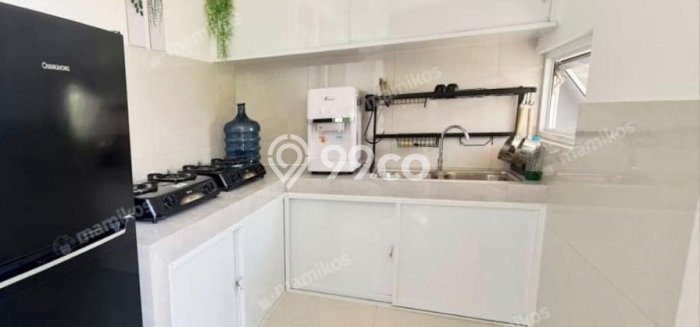 Rumah Kost untuk Dijual di Tanjung Duren Utara Punya 42 Kamar Rumah Kost untuk Dijual di Tanjung Duren Utara Punya 42 Kamar
