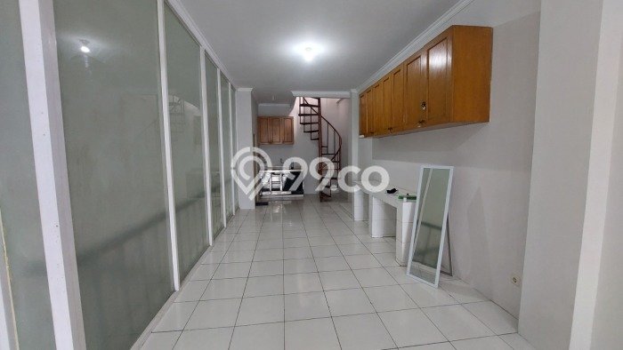 Untuk Dijual! Ruko di Cideng Jakarta Pusat LT 70m2 / LB 280m2 Kawasan Strategis Untuk Dijual! Ruko di Cideng Jakarta Pusat LT 70m2 / LB 280m2 Kawasan Strategis