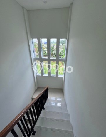 Unit Ruko Dijual di Tangerang LT 99m2 & LB 190m2 Unit Ruko Dijual di Tangerang LT 99m2 & LB 190m2