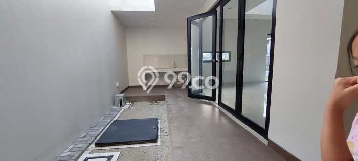 Ready to Use! Premium House LT 187m2 Desain Elegan di Summarecon Bekasi Ready to Use! Premium House LT 187m2 Desain Elegan di Summarecon Bekasi