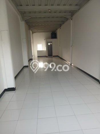 Ruko Disewa di Bekasi dengan LB 130m2 Area Komersial Ramai Ruko Disewa di Bekasi dengan LB 130m2 Area Komersial Ramai