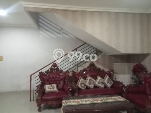 Dijual Hunian Rumah Nyaman 5 Kamar di Harapan Indah, Bekasi Dijual Hunian Rumah Nyaman 5 Kamar di Harapan Indah, Bekasi