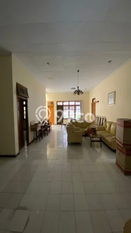 UNIT LANGKA! Rumah kawasan Panjang Jiwo, 4 KT, Pemandangan Indah, LT 480m2m² LB 250m2m² UNIT LANGKA! Rumah kawasan Panjang Jiwo, 4 KT, Pemandangan Indah, LT 480m2m² LB 250m2m²