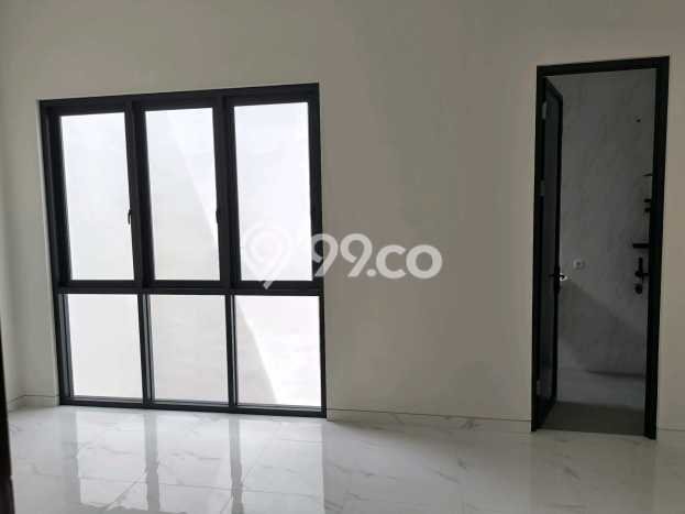 Jual Rumah Modern 4 KT di Surabaya Kota, Surabaya Jual Rumah Modern 4 KT di Surabaya Kota, Surabaya
